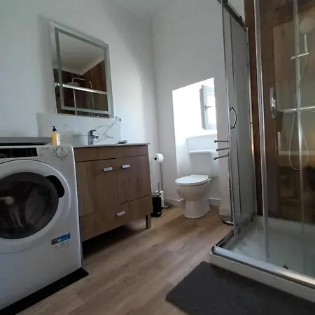 Casa Ocre Local * 아브란테스