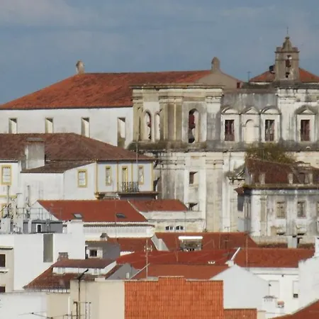 Casa Ocre Local 아파트